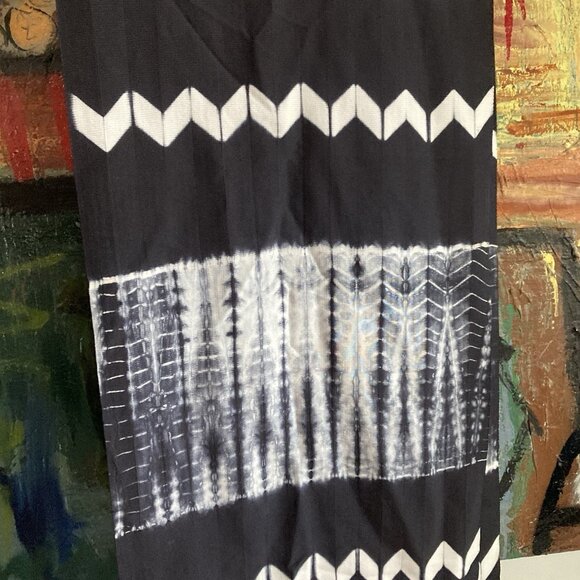 ARTISNAL Wide Scarf Hand Dyed Tribal Geometric Design Black Crepe Silk - Picture 3 of 12